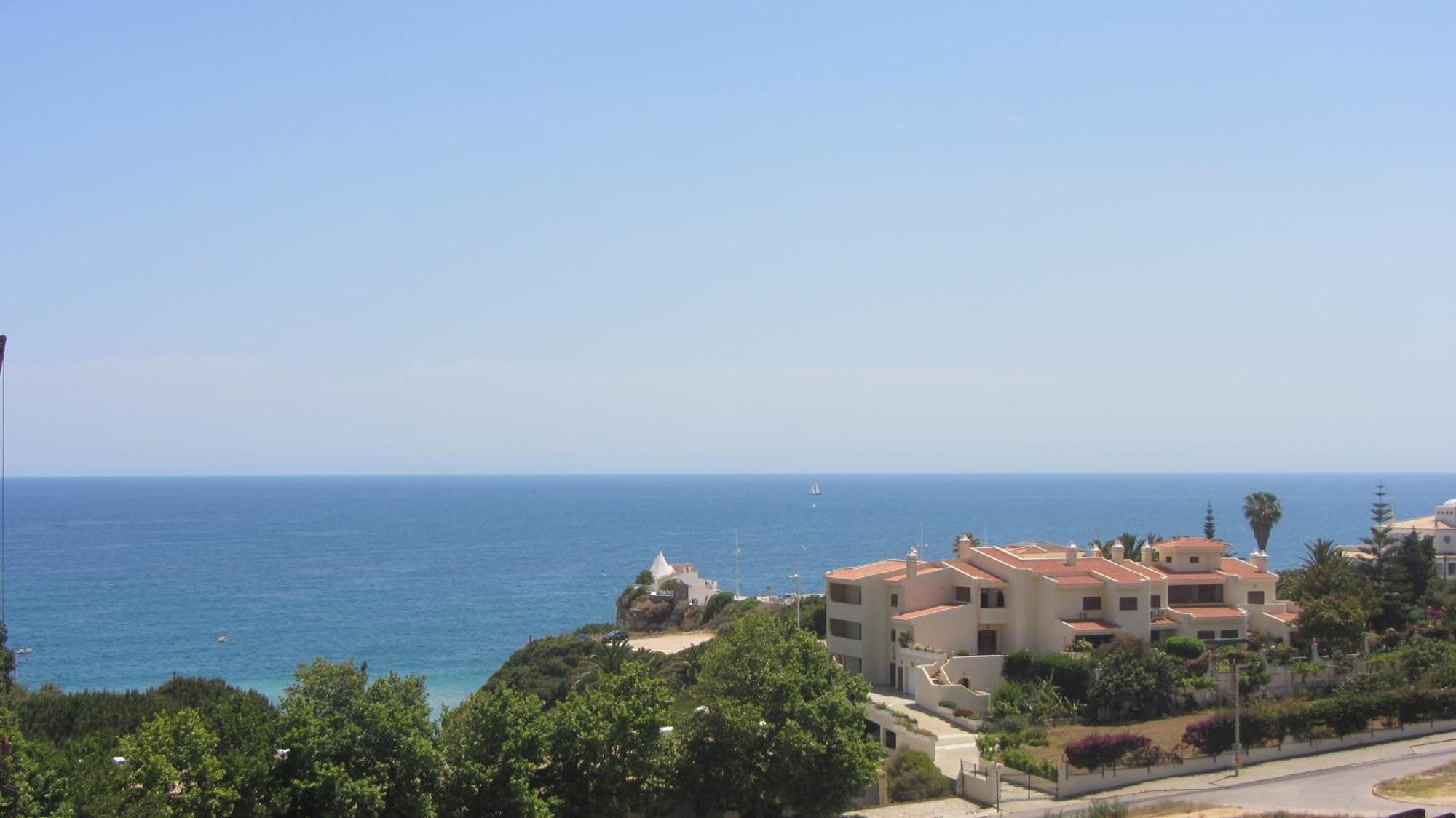Apartamentos Vista Mar Armação de Pêra Pokoj fotografie
